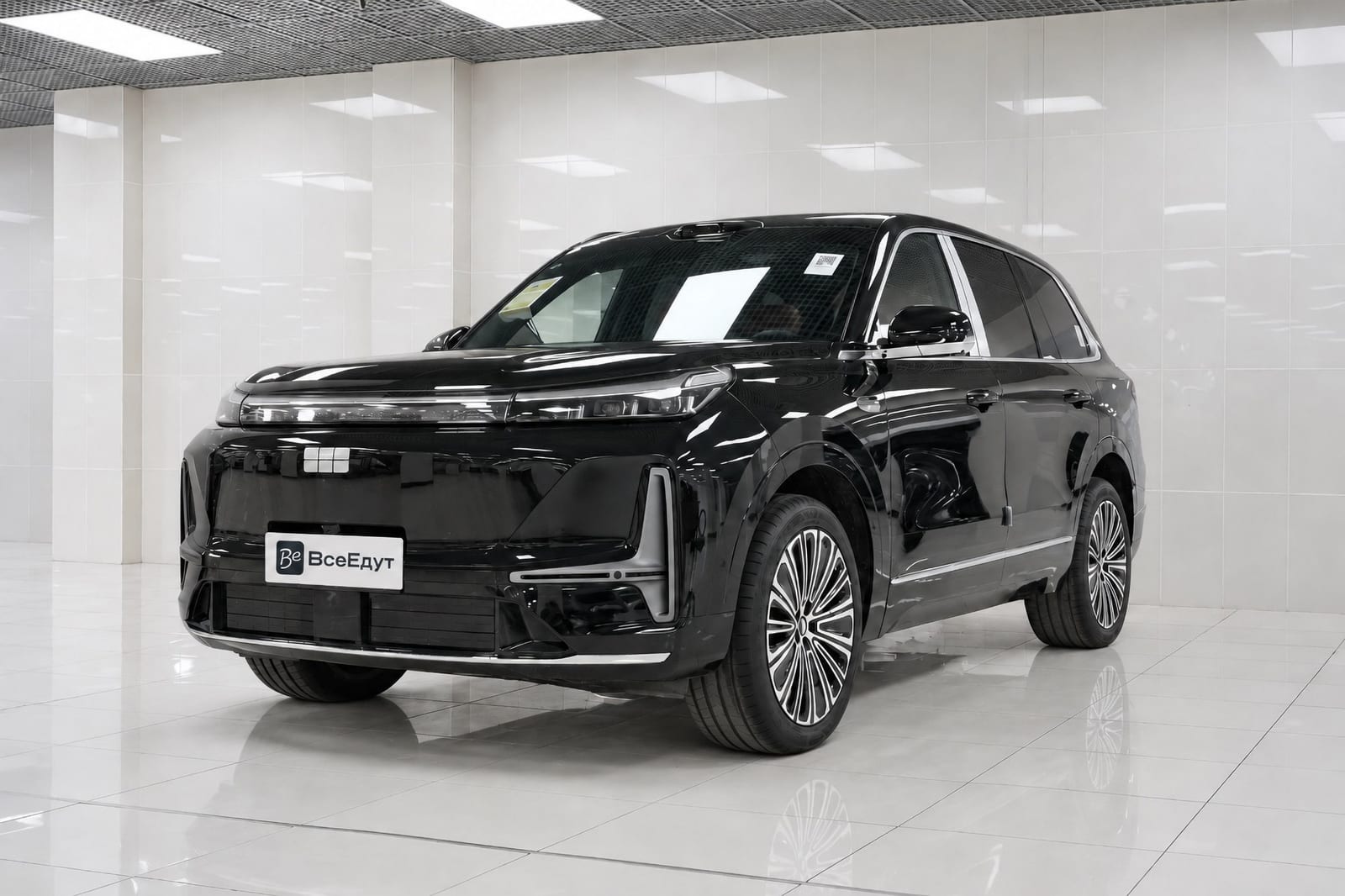 Geely Galaxy M9, 2025