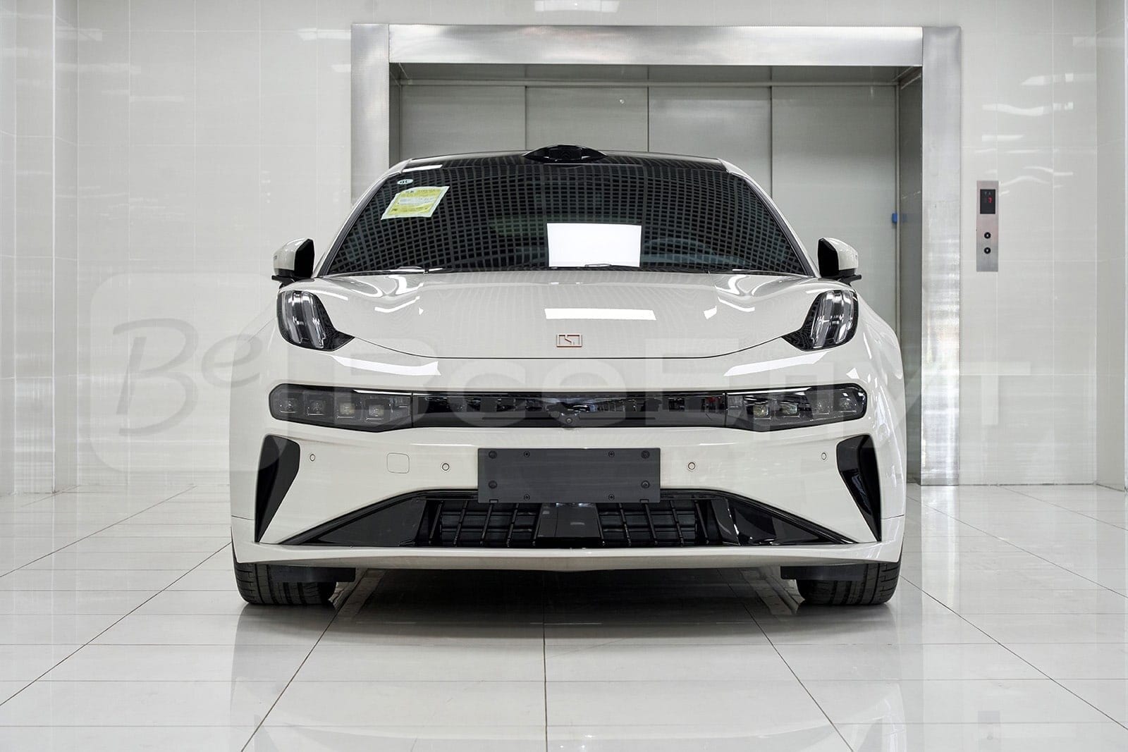 Zeekr 001, 2025
