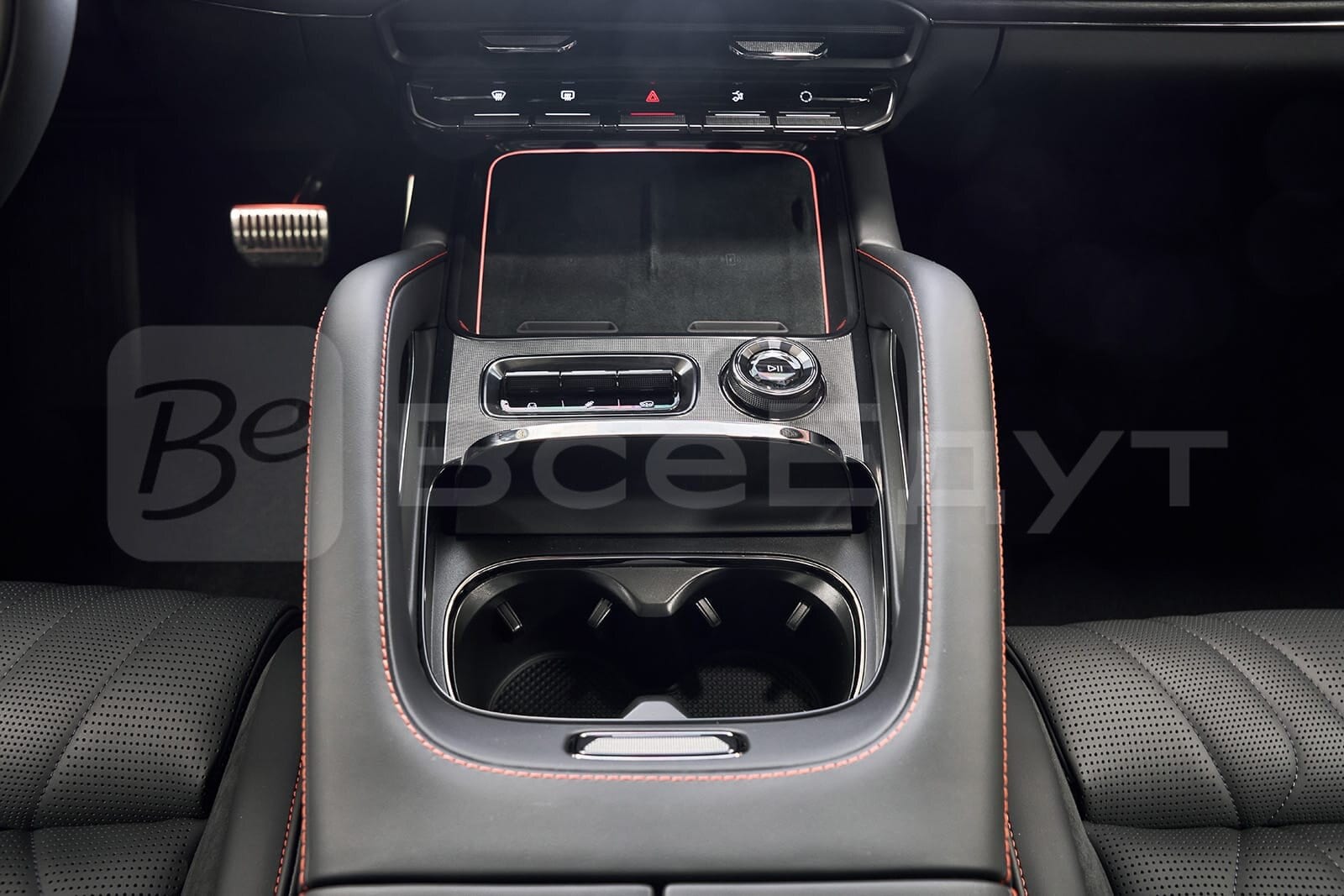 Zeekr 8x, 2026
